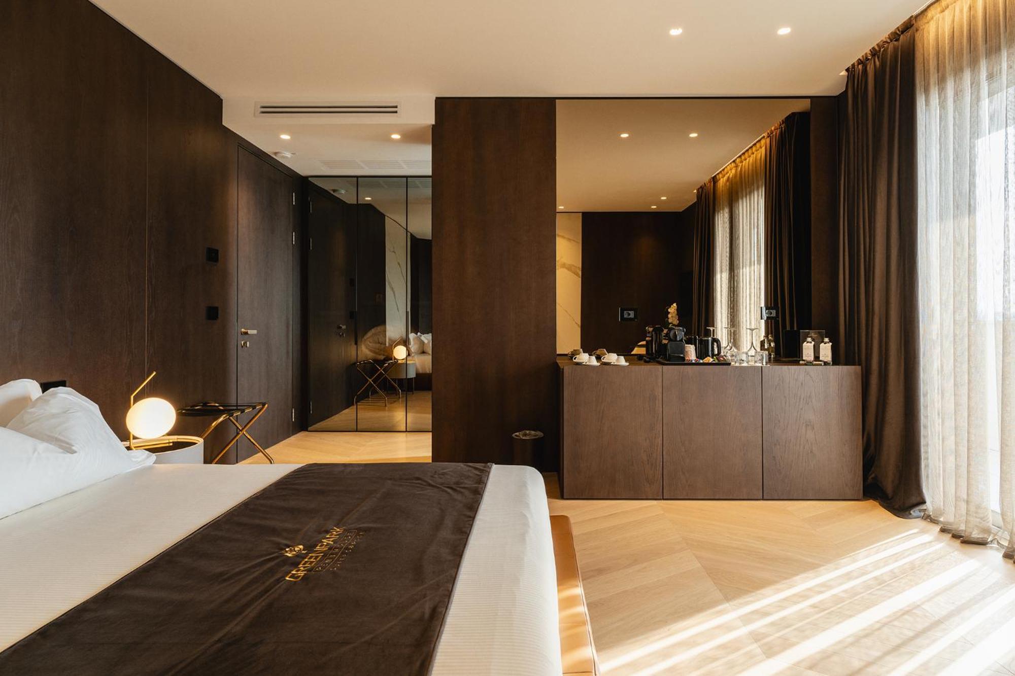 Green Park Penthouse Suite & Pool - Heated Pool - Bari Exterior foto